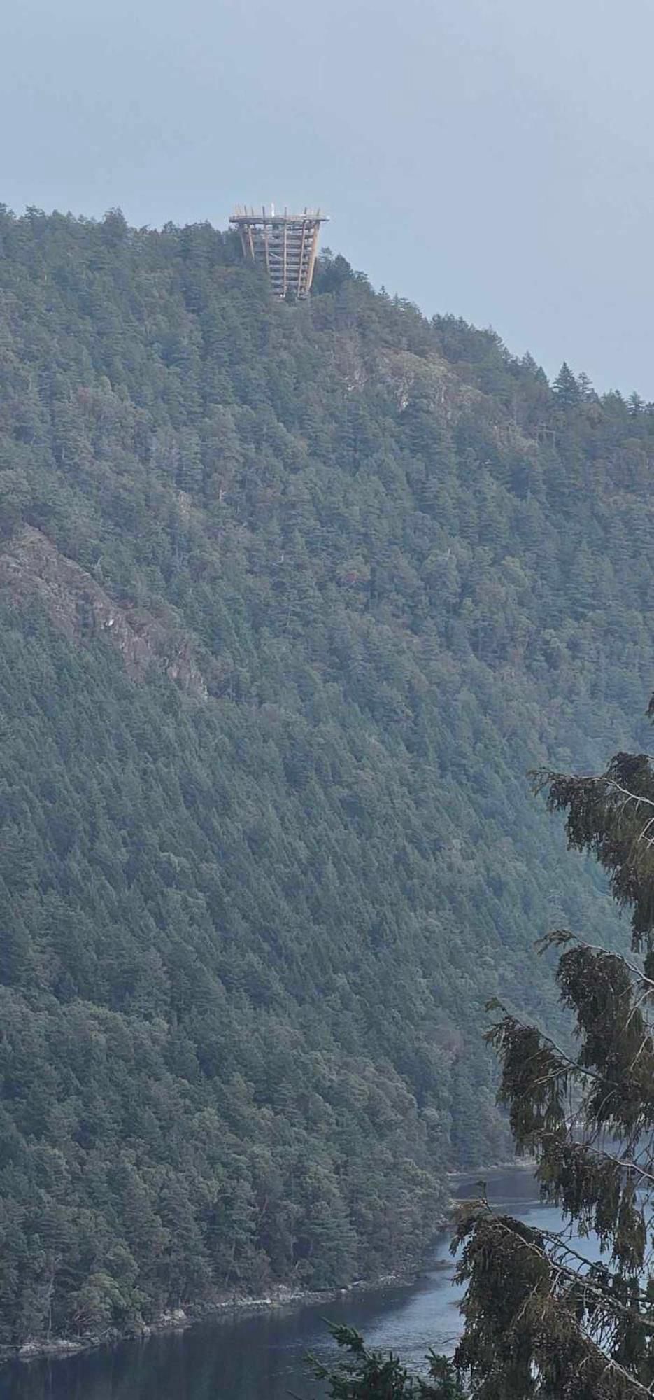 Moon Water Lodge Malahat Экстерьер фото